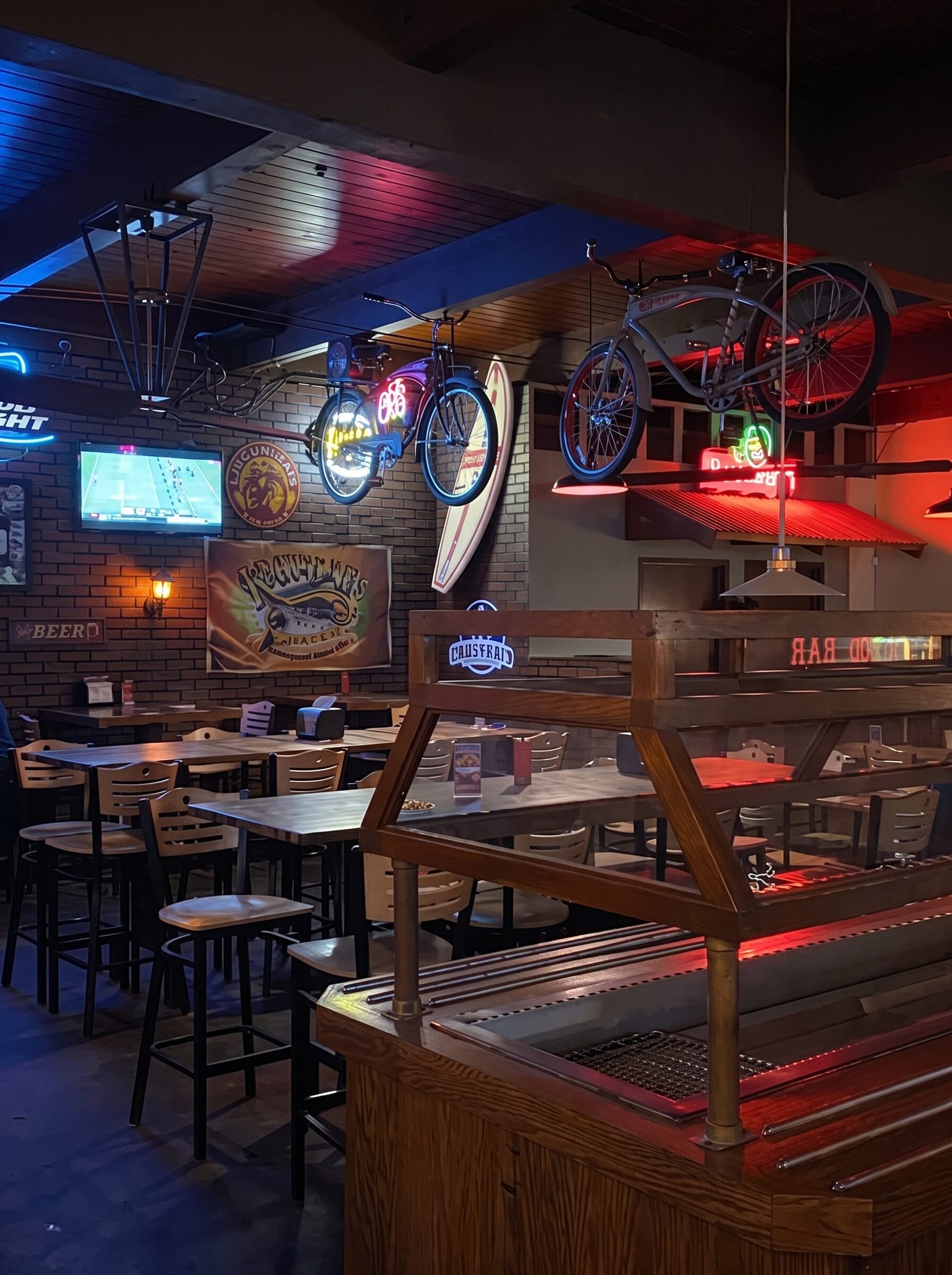 Welcome to Howie & Son's Pizza Parlor